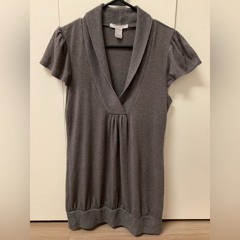 Charlotte Russe Short Sleeve Gray Top Size Large